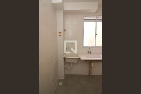 Apartamento para alugar com 48m², 2 quartos e 1 vaga Apartamento para alugar com 48m², 2 quartos e 1 vagaCozinha e Área de Serviço