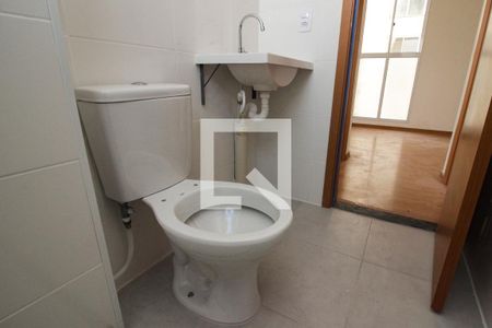 Apartamento para alugar com 48m², 2 quartos e 1 vaga Apartamento para alugar com 48m², 2 quartos e 1 vagaBanheiro