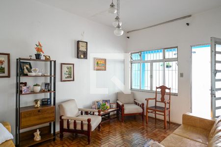 Sala de casa à venda com 3 quartos, 200m² em Vila Liviero, São Paulo