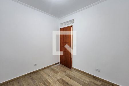 Quarto 2 de casa para alugar com 2 quartos, 70m² em Jardim Calux, São Bernardo do Campo