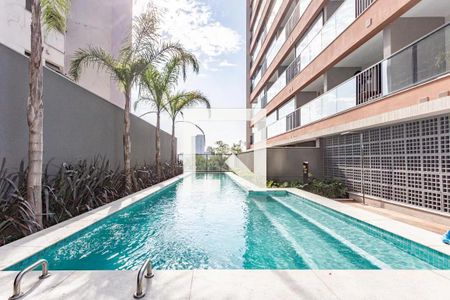 Studio à venda com 27m², 1 quarto e sem vagaÁrea comum - Piscina