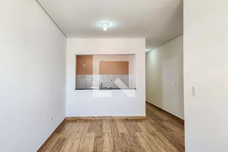 Sala de casa para alugar com 2 quartos, 70m² em Jardim Calux, São Bernardo do Campo