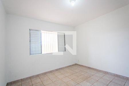 Quarto 1 de casa para alugar com 2 quartos, 69m² em Jardim Cristiane, Santo André