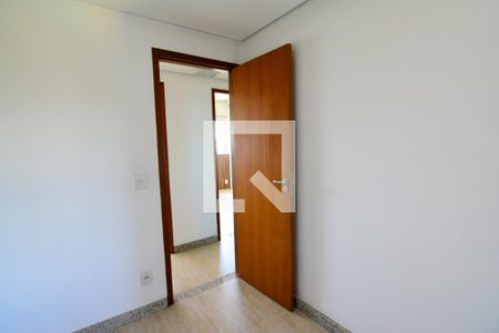 Quarto 2 de apartamento para alugar com 3 quartos, 92m² em Prado, Belo Horizonte
