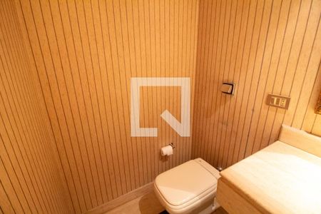 Apartamento à venda com 317m², 4 quartos e 4 vagas Apartamento à venda com 317m², 4 quartos e 4 vagasLavabo