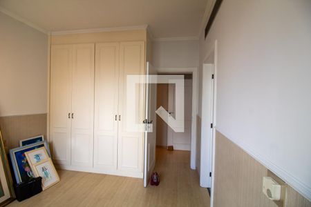 Apartamento à venda com 317m², 4 quartos e 4 vagas Apartamento à venda com 317m², 4 quartos e 4 vagasSuíte 1