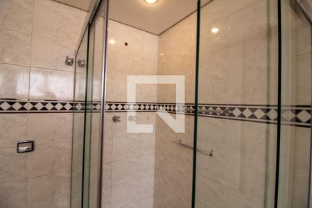 Apartamento à venda com 317m², 4 quartos e 4 vagas Apartamento à venda com 317m², 4 quartos e 4 vagasBanheiro da Suíte 4