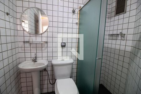 Apartamento à venda com 317m², 4 quartos e 4 vagas Apartamento à venda com 317m², 4 quartos e 4 vagasBanheiro de serviço