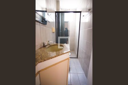 Banheiro de apartamento para alugar com 3 quartos, 63m² em Copacabana, Belo Horizonte