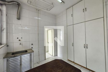 Apartamento à venda com 191m², 3 quartos e sem vagaÁrea de Serviço