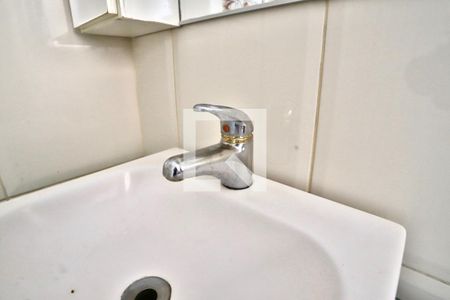 Casa à venda com 180m², 4 quartos e 2 vagasBanheiro