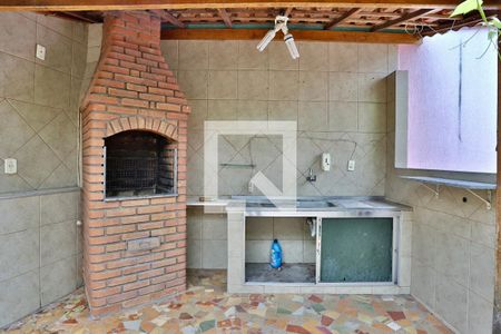 Casa à venda com 180m², 4 quartos e 2 vagasÁrea Externa