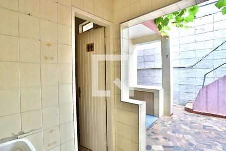 Casa à venda com 180m², 4 quartos e 2 vagasÁrea de Serviço