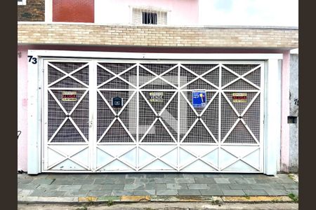 Casa à venda com 180m², 4 quartos e 2 vagasFachada