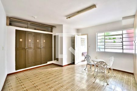 Casa à venda com 180m², 4 quartos e 2 vagasEdícula/Salão de festa