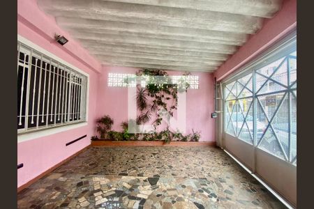 Casa à venda com 180m², 4 quartos e 2 vagasÁrea Externa