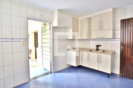 Casa à venda com 180m², 4 quartos e 2 vagasCozinha