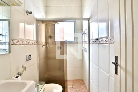 Casa à venda com 180m², 4 quartos e 2 vagasBanheiro