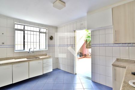 Casa à venda com 180m², 4 quartos e 2 vagasCozinha