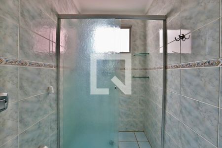 Casa à venda com 180m², 4 quartos e 2 vagasSuíte