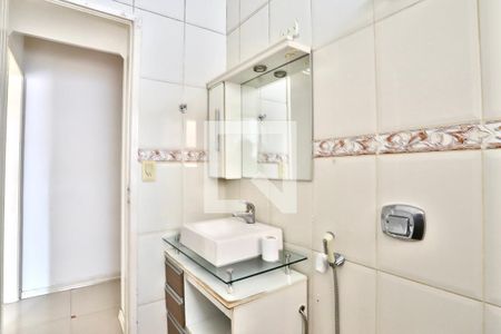 Casa à venda com 180m², 4 quartos e 2 vagasBanheiro