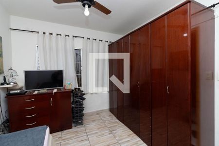 Casa à venda com 100m², 3 quartos e 2 vagasQuarto 2