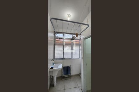 Apartamento para alugar com 74m², 2 quartos e 1 vagaÁrea de Serviço