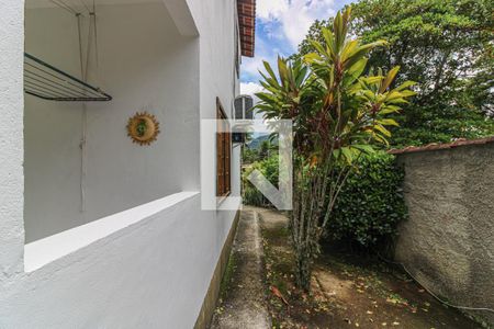 Casa à venda com 320m², 2 quartos e 1 vagaÁrea externa