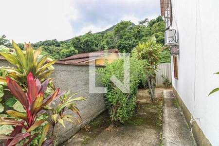 Casa à venda com 320m², 2 quartos e 1 vagaÁrea externa