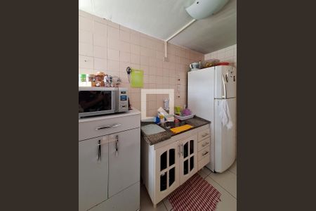 Apartamento à venda com 48m², 2 quartos e 1 vaga Apartamento à venda com 48m², 2 quartos e 1 vagaCozinha