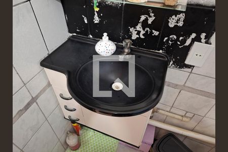 Apartamento à venda com 48m², 2 quartos e 1 vaga Apartamento à venda com 48m², 2 quartos e 1 vagaBanheiro