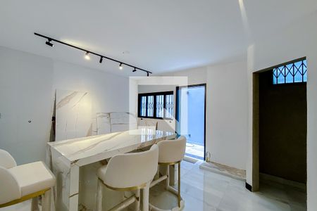 Sala de Jantar de casa à venda com 4 quartos, 240m² em Vila Santo Estevão, São Paulo