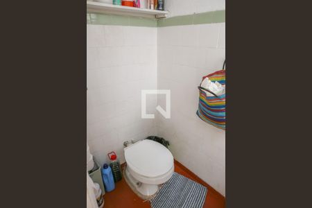 Casa à venda com 120m², 2 quartos e 1 vagaBanheiro de serviço