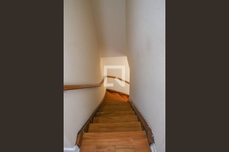 Escada de casa à venda com 2 quartos, 120m² em Perdizes, São Paulo