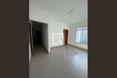 Casa à venda com 3 quartos, 120m² em Centro, Lagoa Santa