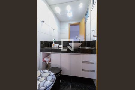 Apartamento à venda com 160m², 3 quartos e 3 vagas Apartamento à venda com 160m², 3 quartos e 3 vagasCobertura - Lavabo