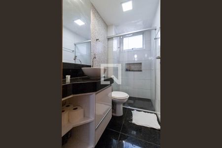 Apartamento à venda com 160m², 3 quartos e 3 vagas Apartamento à venda com 160m², 3 quartos e 3 vagasBanheiro social