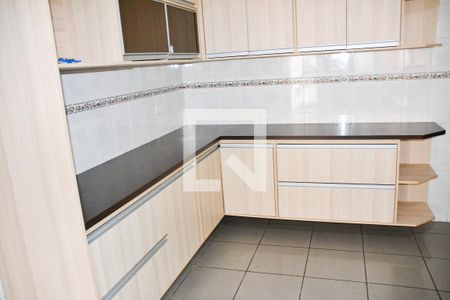 Casa à venda com 432m², 4 quartos e sem vaga Casa à venda com 432m², 4 quartos e sem vagaCozinha