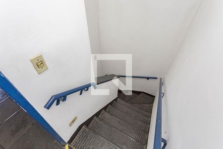 Casa à venda com 300m², 3 quartos e 1 vaga Casa à venda com 300m², 3 quartos e 1 vagaEscadas