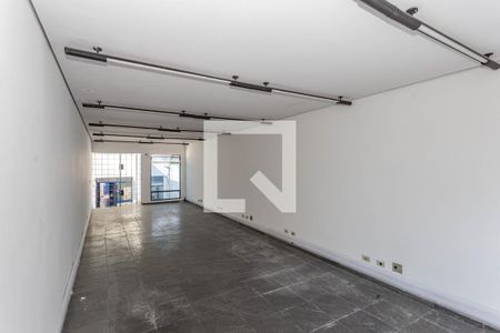 Casa à venda com 300m², 3 quartos e 1 vaga Casa à venda com 300m², 3 quartos e 1 vagaSala