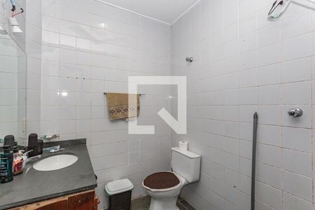 Casa à venda com 300m², 3 quartos e 1 vaga Casa à venda com 300m², 3 quartos e 1 vagaBanheiro