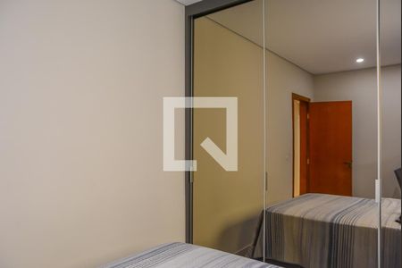 Casa à venda com 92m², 2 quartos e 2 vagas Casa à venda com 92m², 2 quartos e 2 vagasQuarto