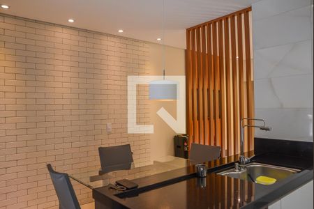 Casa à venda com 92m², 2 quartos e 2 vagas Casa à venda com 92m², 2 quartos e 2 vagasCozinha