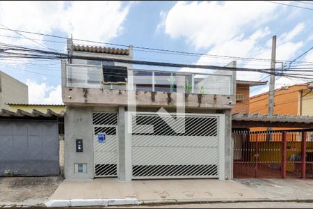 Casa à venda com 120m², 2 quartos e 2 vagasFachada