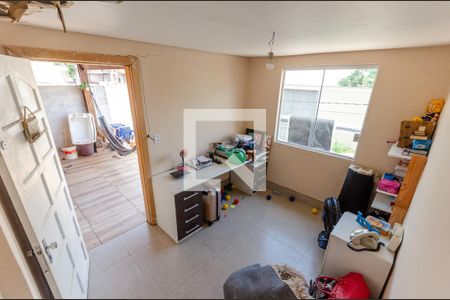 Casa à venda com 120m², 2 quartos e 2 vagasEscritório