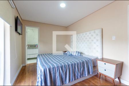 Casa à venda com 120m², 2 quartos e 2 vagasSuíte