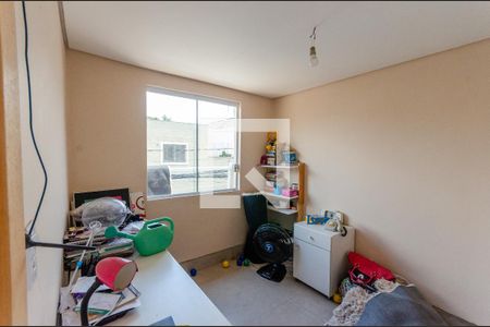 Casa à venda com 120m², 2 quartos e 2 vagasEscritório
