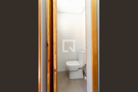 Casa à venda com 120m², 2 quartos e 2 vagasLavabo