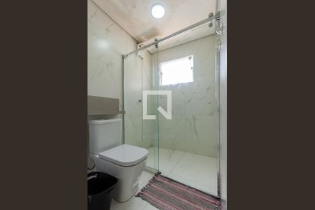 Casa à venda com 120m², 2 quartos e 2 vagasBanheiro da Suíte
