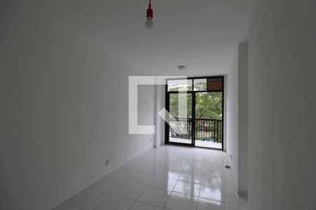 Sala de apartamento para alugar com 3 quartos, 65m² em Jacarepaguá, Rio de Janeiro
